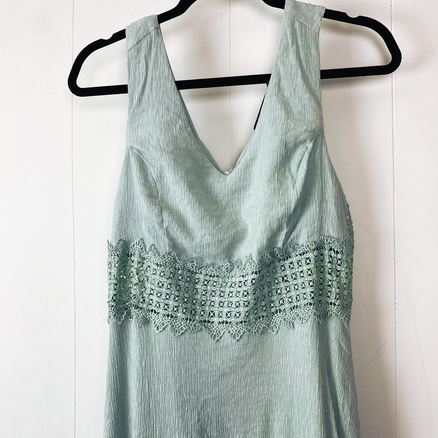 Lace Shift Dress - L